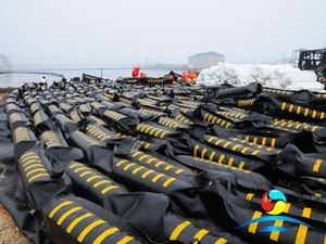 Floating Oil Booms For Harbors Permanent Deployment